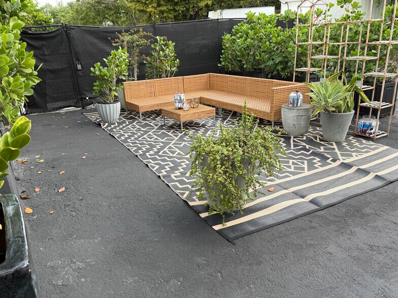 More Photos Of 3257 NW 7th Avenue Cir, Miami Light Distribution For Lease