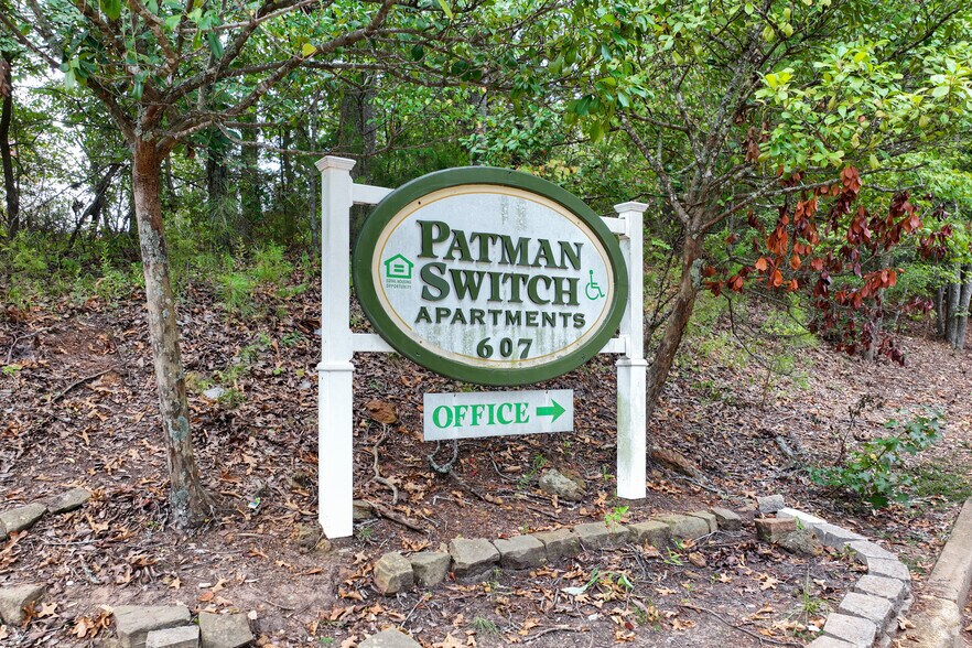 More Photos Of 607 S Pecan St, Hughes Springs Apartments For Sale