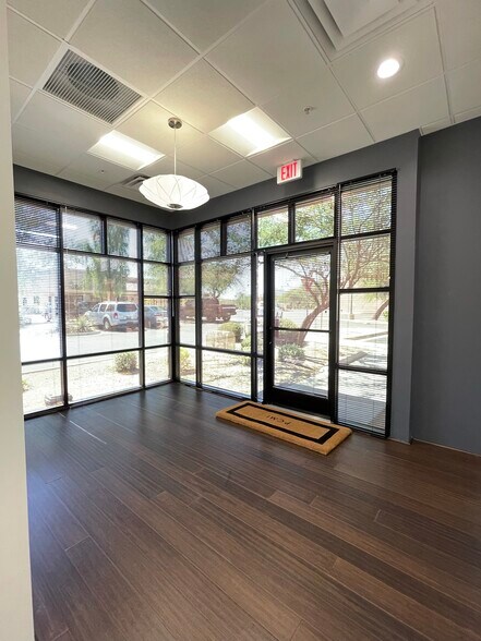 More Photos Of 8165 E Indian Bend Rd, Scottsdale Medical For Lease