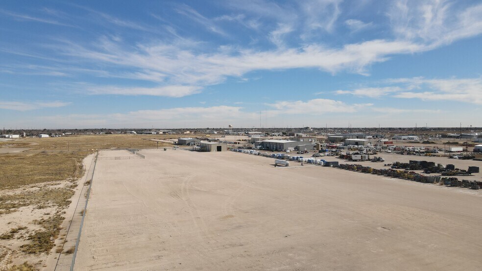 More Photos Of 2605 French dr, Hobbs Industrial For Lease