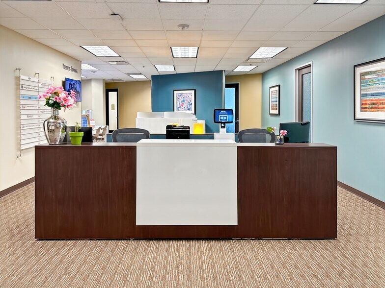 More Photos Of 8530 Eagle Point Blvd, Lake Elmo Coworking Space