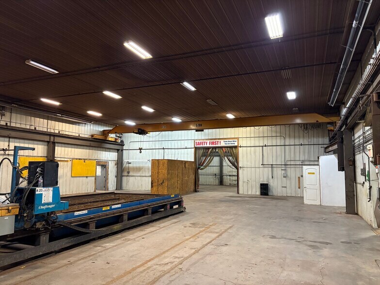 More Photos Of 405 John Ave, Superior Auto Repair For Lease