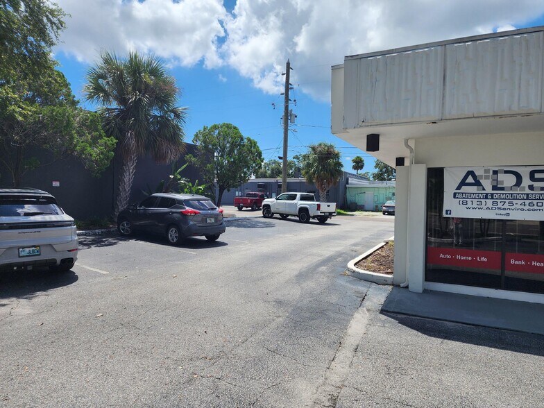 More Photos Of 2942-2958 1st Ave N, Saint Petersburg Office For Lease
