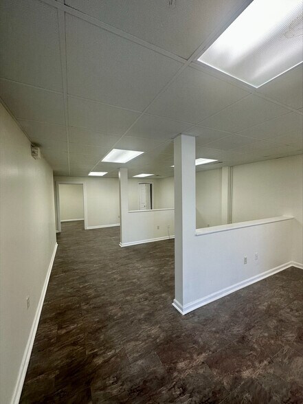 More Photos Of 4002 Laviosier St, Chalmette Warehouse For Lease