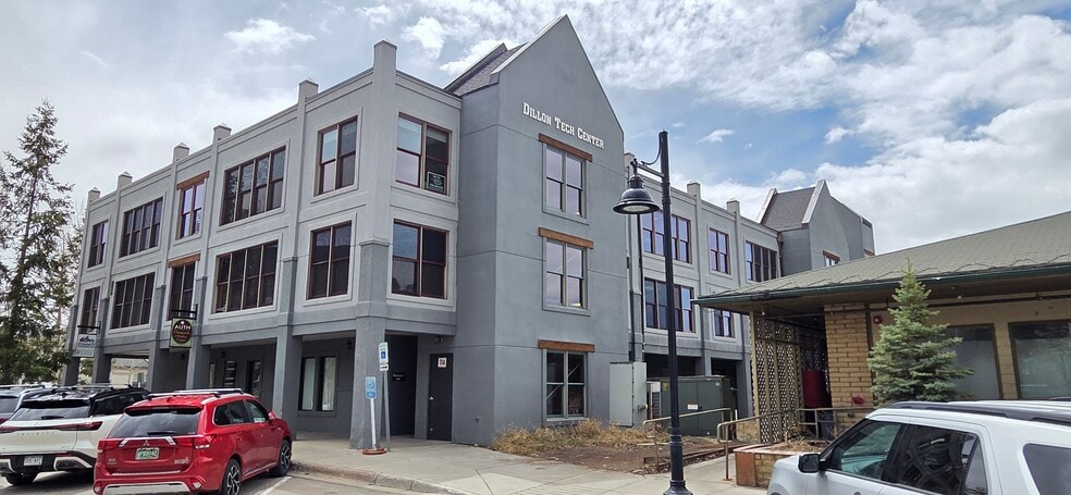 More Photos Of 114 Village Pl, Dillon Office For Lease