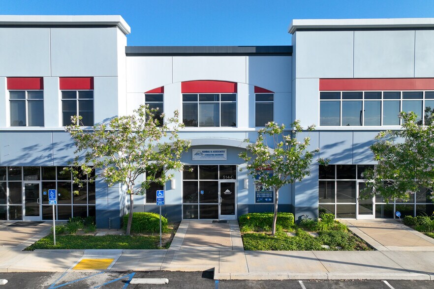 Primary Photo Of 514 Commerce Ave, Palmdale Medical For Sale