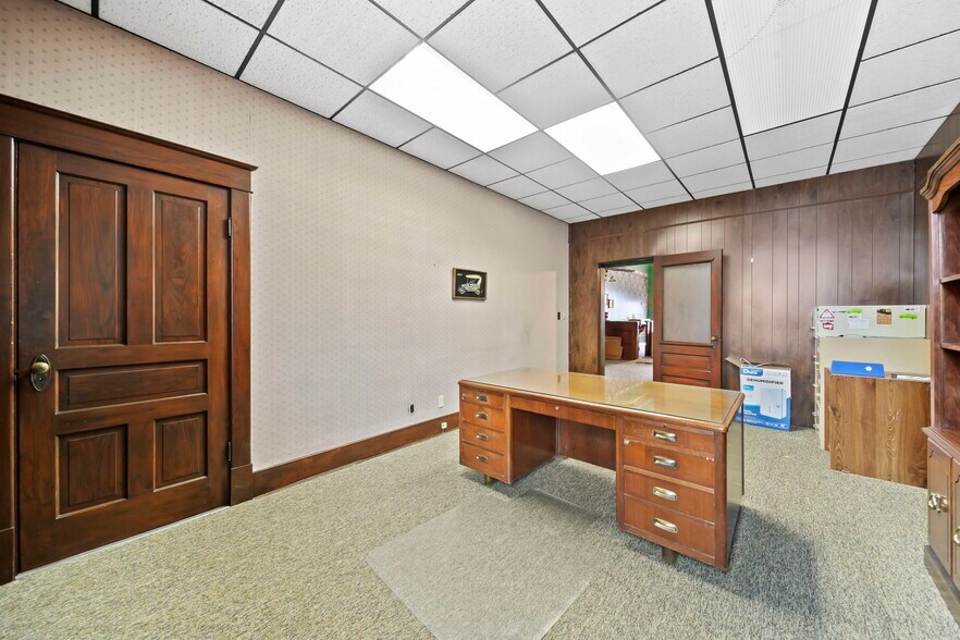 More Photos Of 104 Main St, Waldron Office Residential For Sale