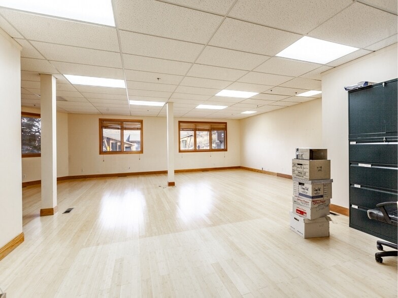 More Photos Of 2064 Prospector Ave, Park City Medical For Sale