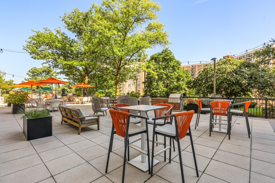 More Photos Of 1350 Beverly Rd, McLean Apartments For Lease