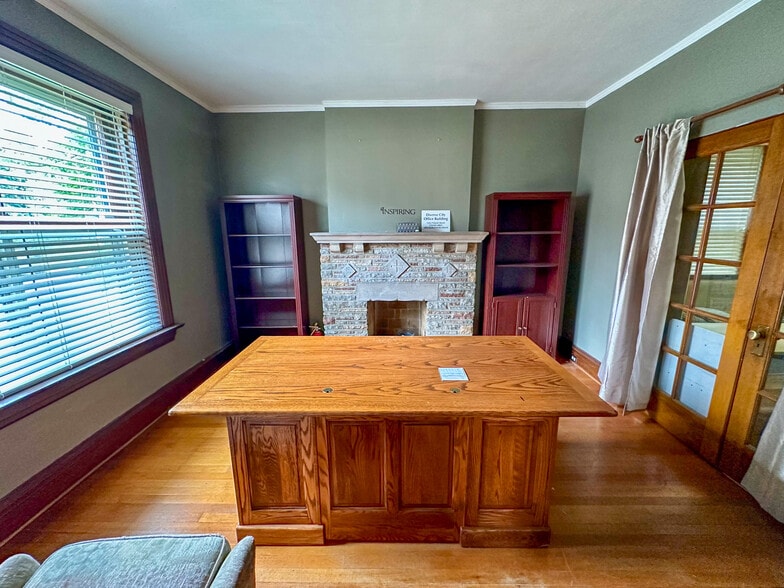 More Photos Of 3201 Itaska St, Saint Louis Specialty For Sale