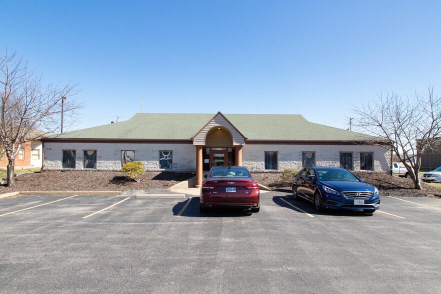 More Photos Of 612-614 Cepi Dr, Chesterfield Office For Sale