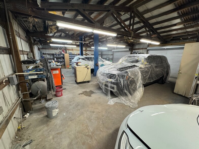 More Photos Of 1060 Nursery Rd, Winter Springs Auto Repair For Sale