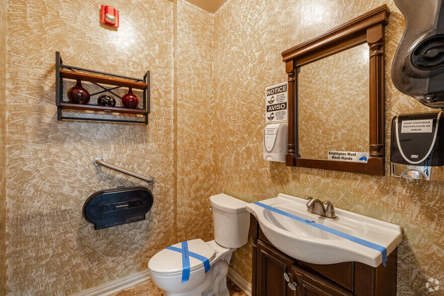 More Photos Of 4260 Old River Rd, Schiller Park Food Processing For Sale