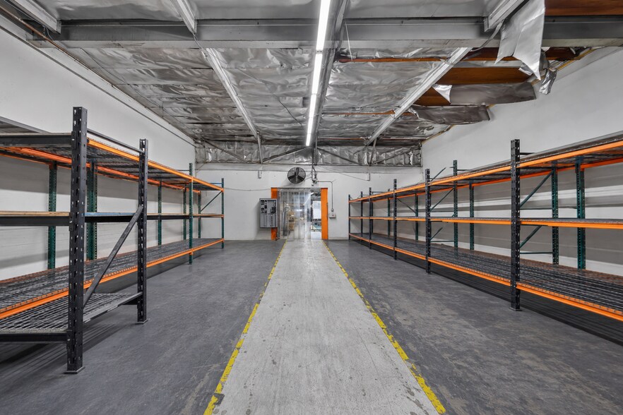 More Photos Of 8484 San Fernando Rd, Sun Valley Warehouse For Sale