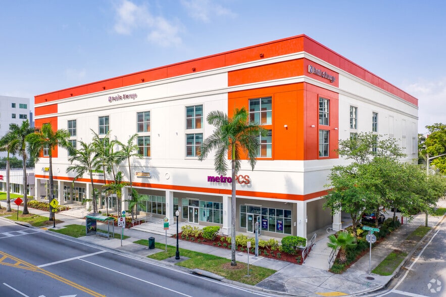 Primary Photo Of 2336 Biscayne Blvd, Miami Self Storage For Lease