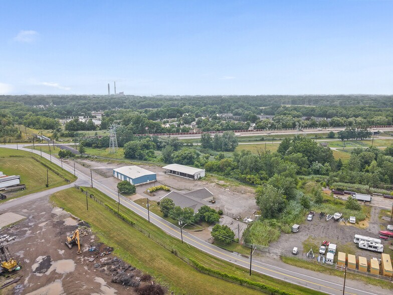 More Photos Of 37401 Stevens Blvd, Willoughby Flex For Lease