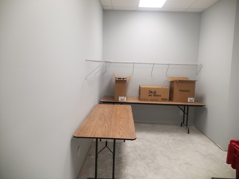 More Photos Of 200 W Harrison St, Dillon Office For Lease
