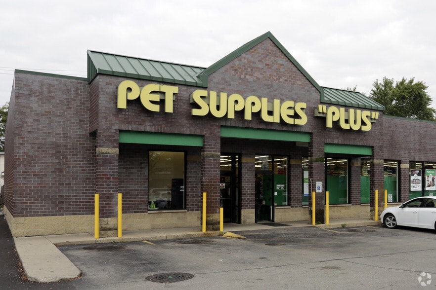 More Photos Of 1748 N Harlem Ave, Elmwood Park Freestanding For Sale