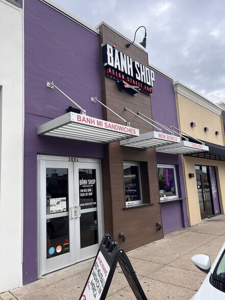 More Photos Of 3051-3053 S University Dr, Fort Worth Freestanding For Lease