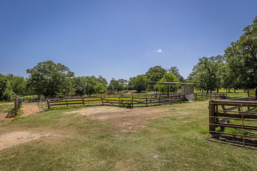 More Photos Of 26298 Hwy 105 W, Montgomery Land For Sale