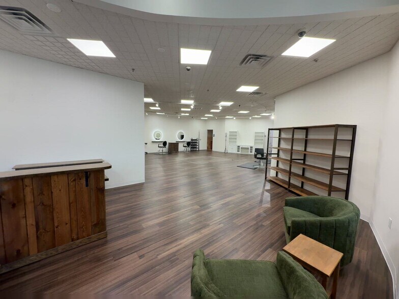 More Photos Of 451-465 Canyon del Rey Blvd, Del Rey Oaks Unknown For Lease