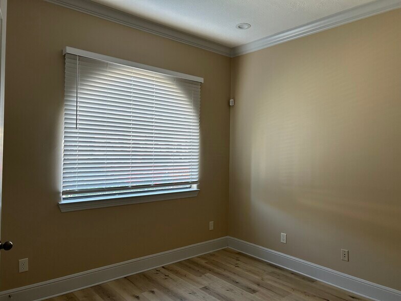 More Photos Of 12820 Willow Centre Dr, Houston Medical For Lease