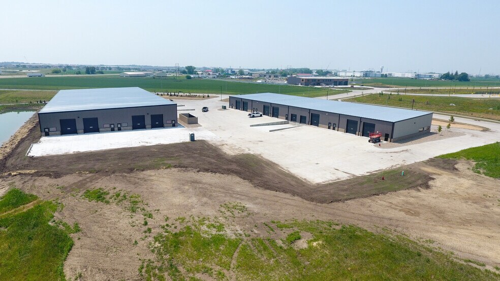 More Photos Of 2251 Shiloh Rose Pky SW, Bondurant Unknown For Lease