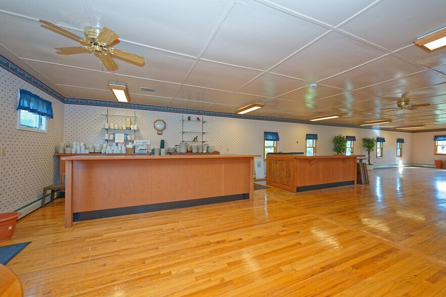 More Photos Of 111 Picard Rd, Voorheesville Restaurant For Lease