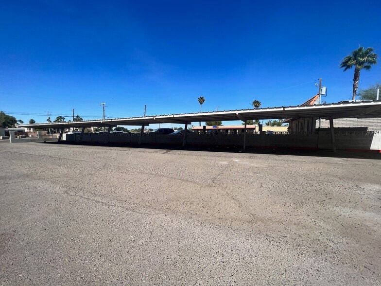 More Photos Of 5008 W Glendale Ave, Glendale Medical For Lease