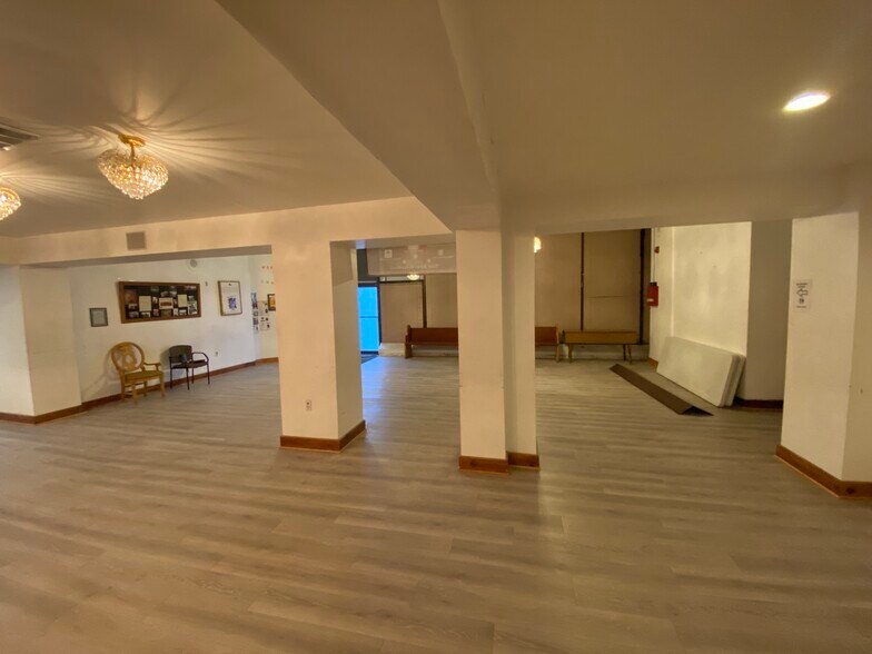 More Photos Of 469 Lyell Ave, Rochester Religious Facility For Sale