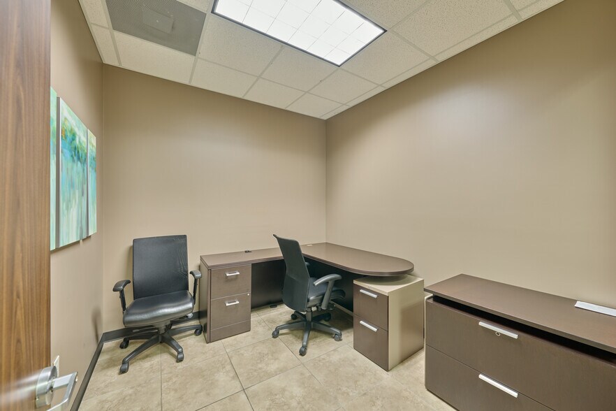 More Photos Of 26451 Hanna Rd, The Woodlands Warehouse For Sale