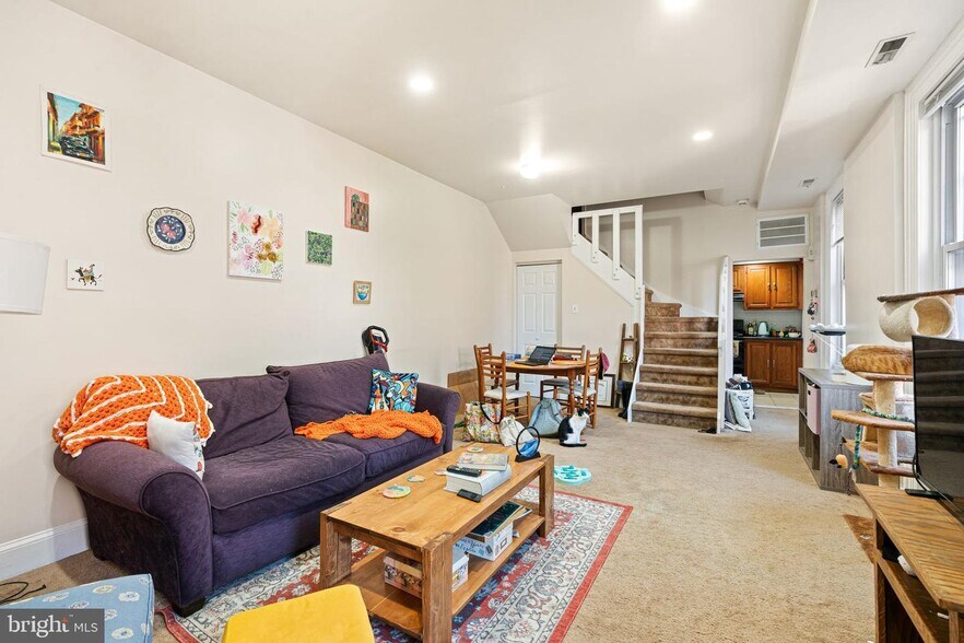 More Photos Of 1531 Green St, Philadelphia Apartments For Sale