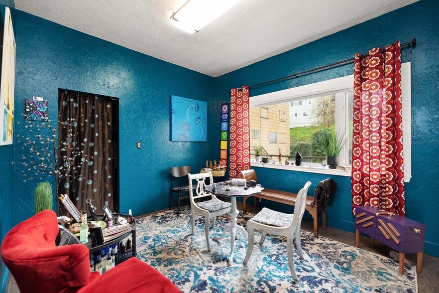 More Photos Of 175 W Bond St, Astoria Storefront Retail Residential For Sale