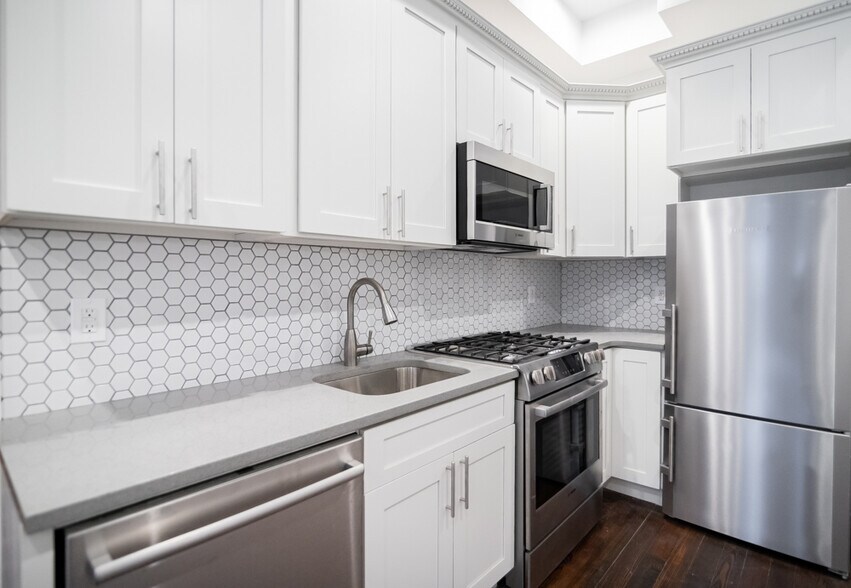 More Photos Of 51 Driggs Ave, Brooklyn Apartments For Sale