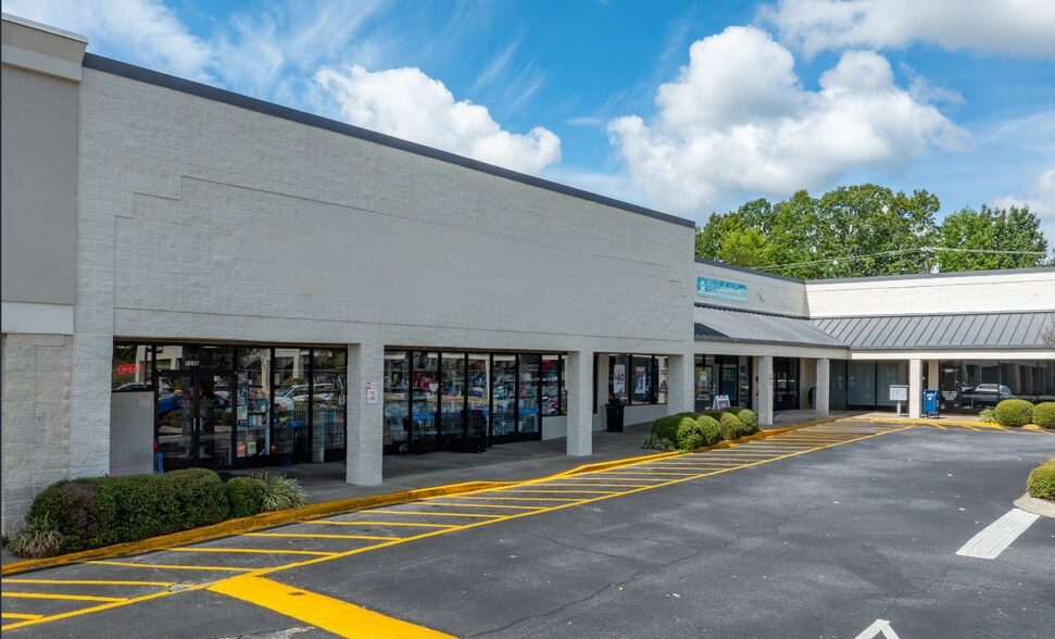 More Photos Of 1810-1842 US Highway 70 SE, Hickory Unknown For Lease