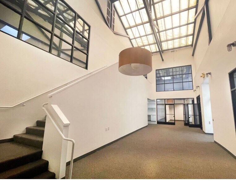 Primary Photo Of 365 Vermont St, San Francisco Office For Lease