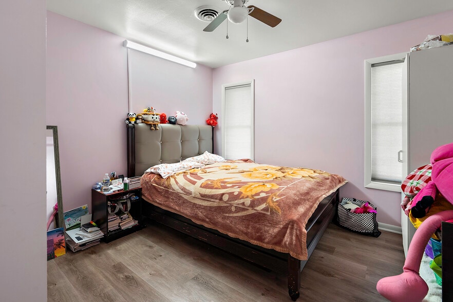More Photos Of 700 Norris Harbor Dr, Crisfield Hotel For Sale