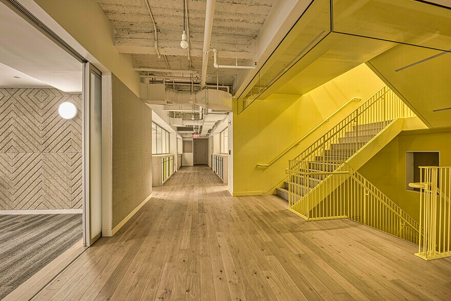 More Photos Of 156 William St, New York Medical For Lease