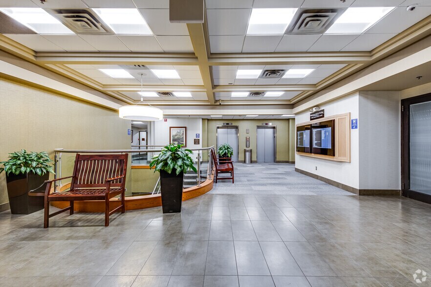 More Photos Of 6363 France Ave S, Edina Office For Sale
