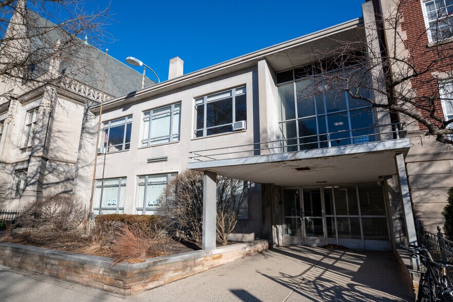 More Photos Of 200 S Oak Park Ave, Oak Park Land For Sale