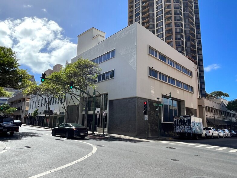Primary Photo Of 99 N King St, Honolulu Office For Lease