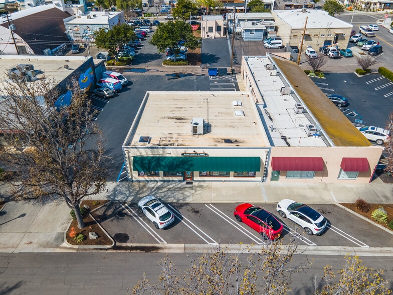 More Photos Of 350 E Broadway, Vista Storefront Retail Office For Lease