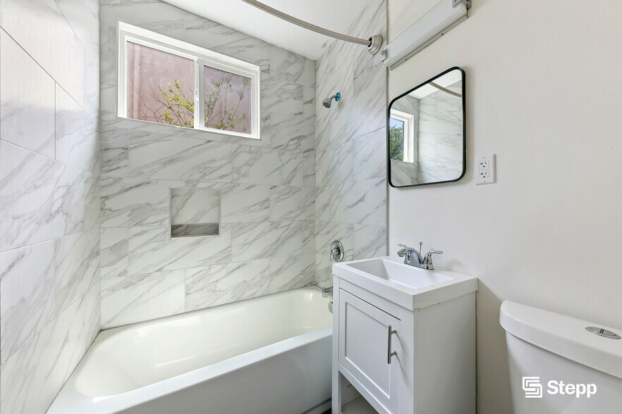 More Photos Of 1023 E 28th St, Los Angeles Apartments For Sale