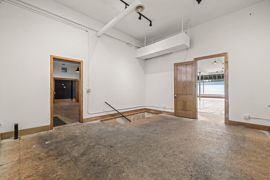 More Photos Of 238 N Broadway, Denver Storefront Retail Office For Lease