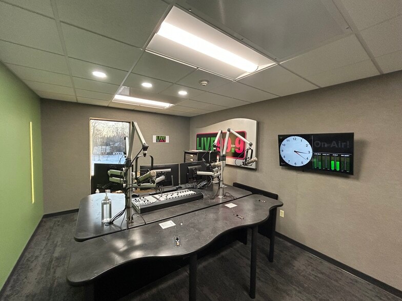 More Photos Of 316 E Monroe St, South Bend Flex For Sale