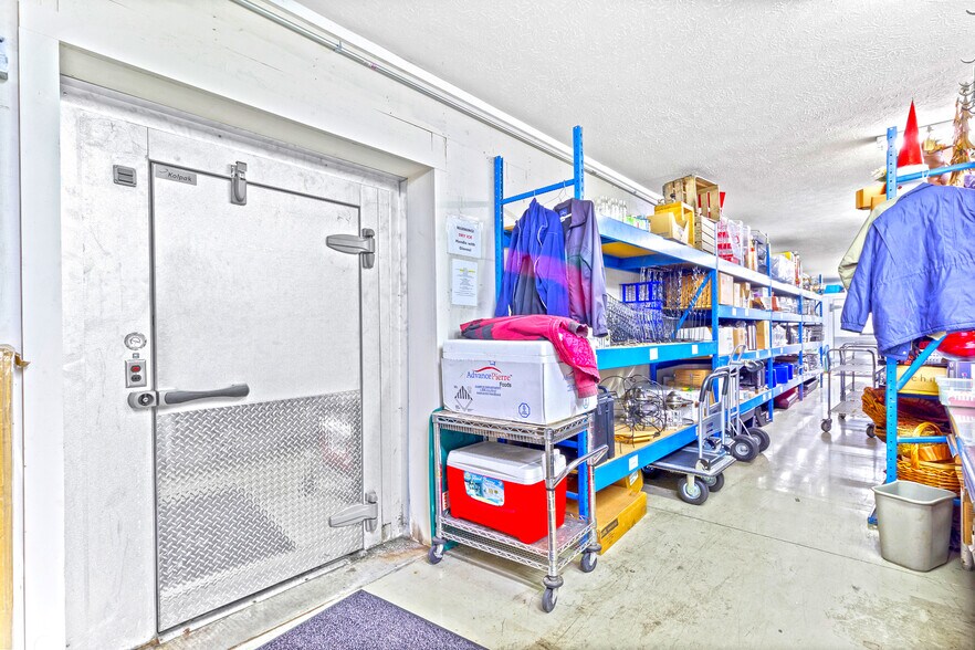 More Photos Of 1542 E Greyhound Pass, Carmel Medical For Lease