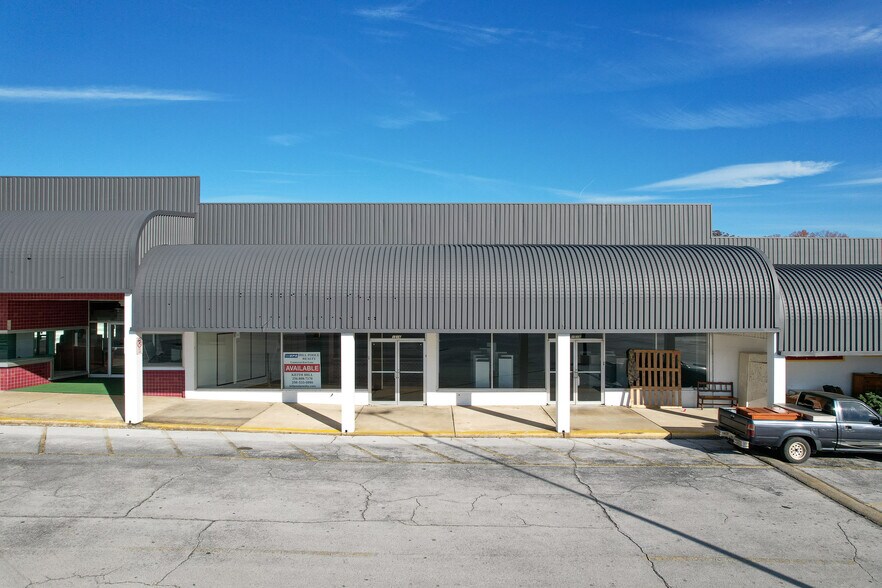 More Photos Of 1520 6th Ave SE, Decatur Unknown For Lease