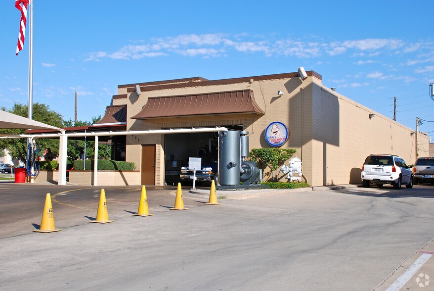 More Photos Of 7989 Belt Line Rd, Dallas Unknown For Lease