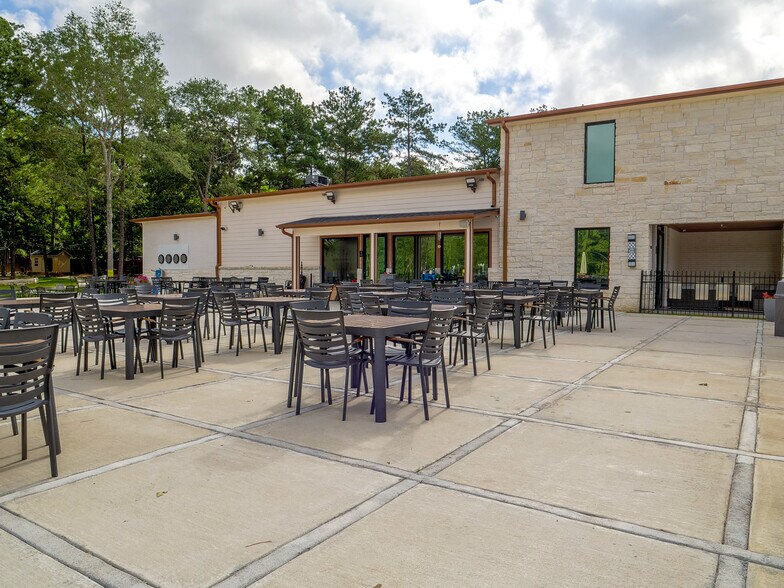 More Photos Of 1355 N Loop 336 E, Conroe Restaurant For Sale