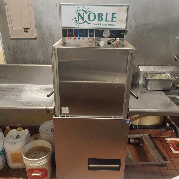 More Photos Of 511 Reeves Ave, Yuba City Restaurant For Sale